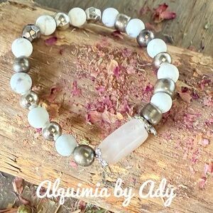 Alquimia Silver and White Beaded Bracelet